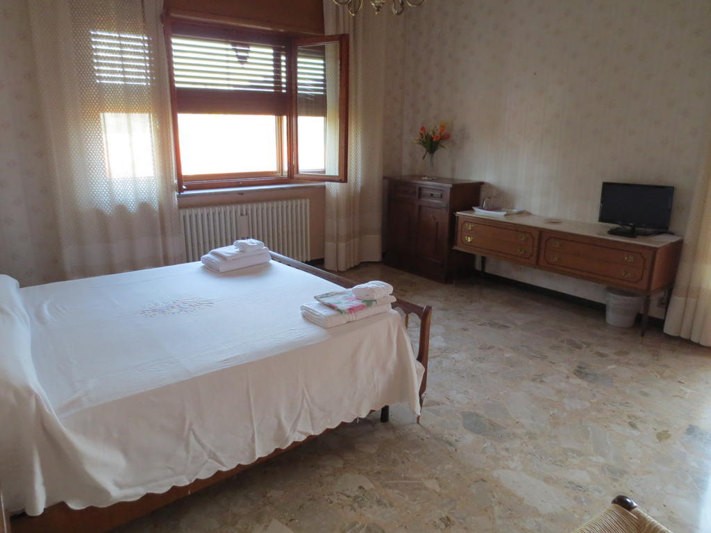 Casa Giordano Bed and Breakfast Mombello Monferrato Δωμάτιο φωτογραφία